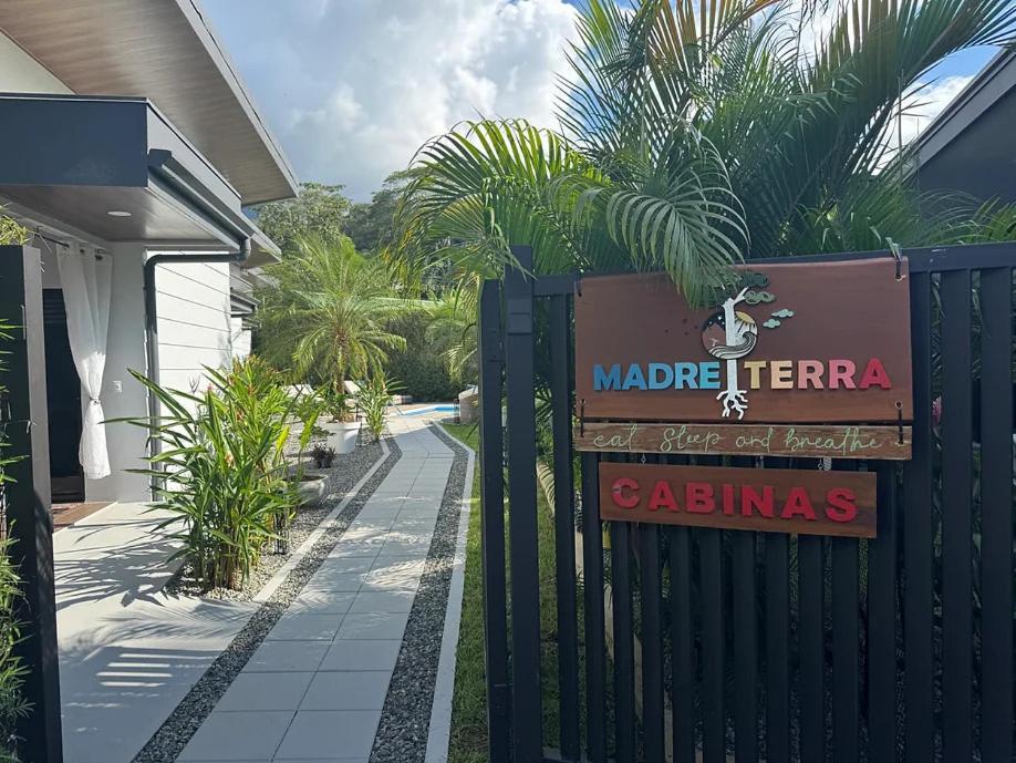 Madre Terra Bed and Breakfast Uvita Eksteriør billede